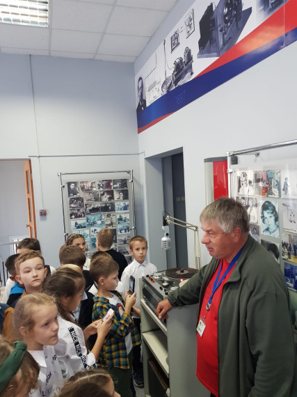 23 сентября учащиеся 3г класса посетили с экскурсией ГТРК "Алтай".
