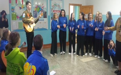 "От сессии до сессии живут студенты весело!".