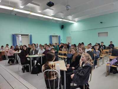 18-19 января в гимназии прошли интеллектуальные игры "Во всех науках мы сильны" среди учащихся 5-7 классов.